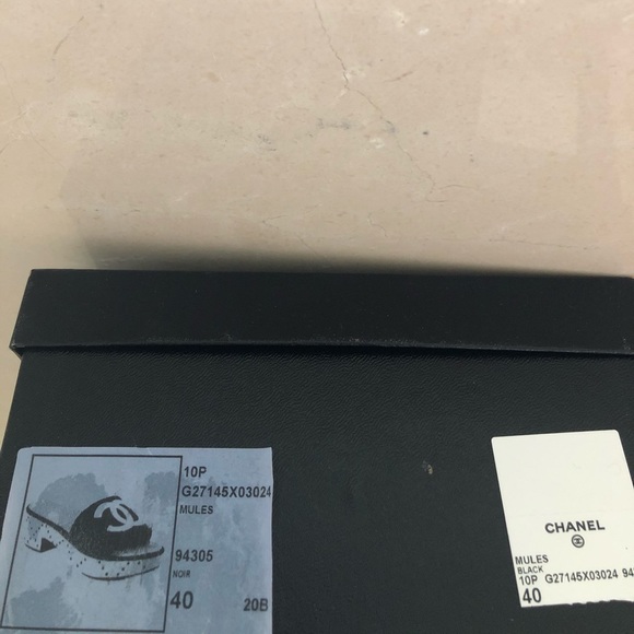 ❌SOLD❌Chanel Neoprene CC Logo Leather Wooden Mules - Picture 5 of 8